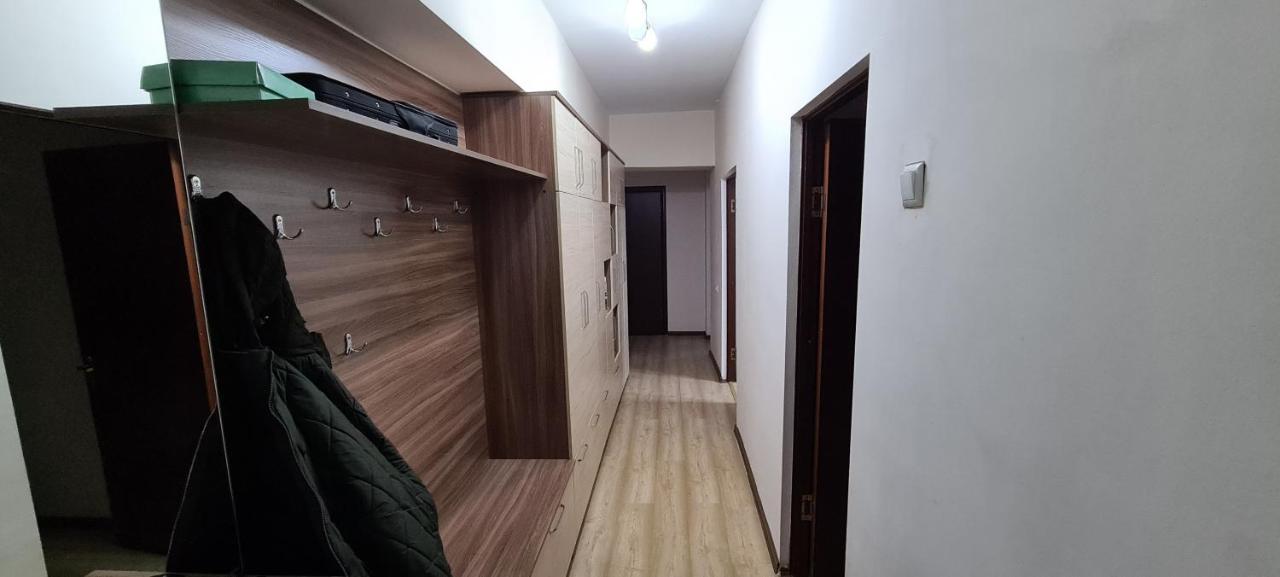 Flat In Central Bishkek Exterior photo