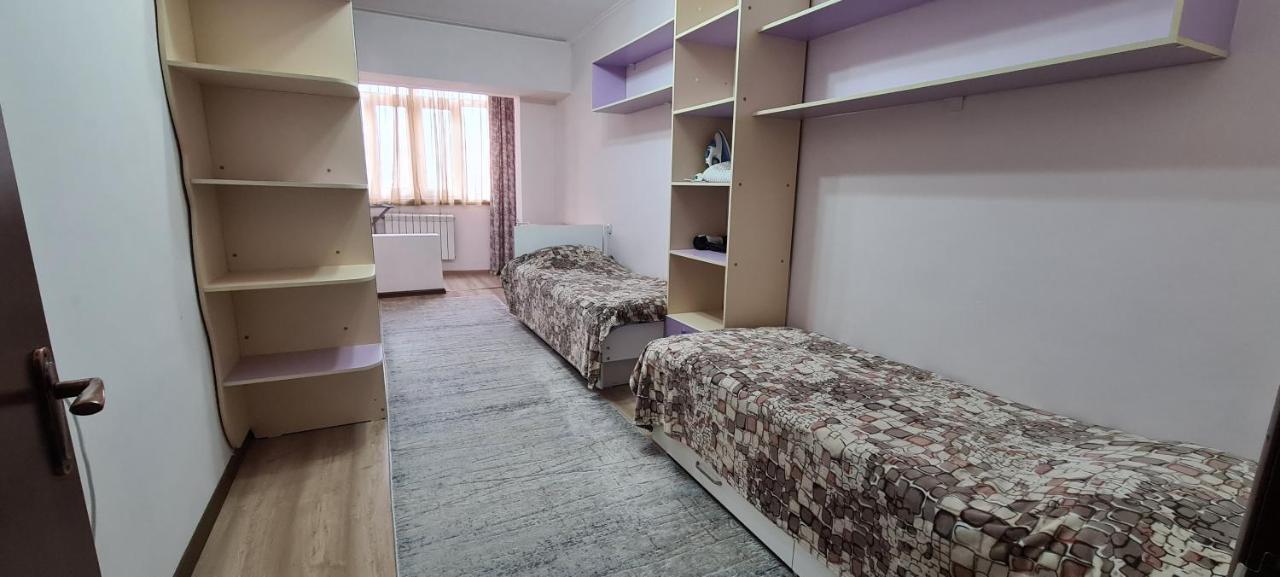 Flat In Central Bishkek Exterior photo