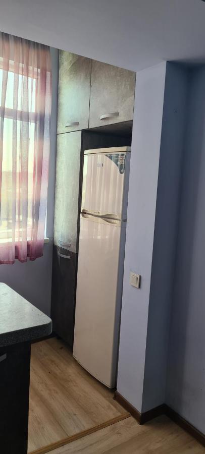 Flat In Central Bishkek Exterior photo